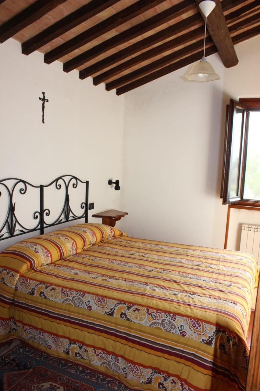 Agriturismo La Ginestrella Civitella D'Arna ห้อง รูปภาพ