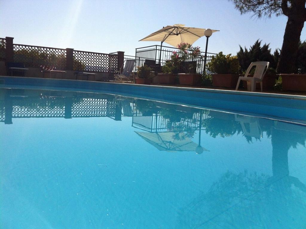 Agriturismo La Ginestrella Civitella D'Arna ภายนอก รูปภาพ