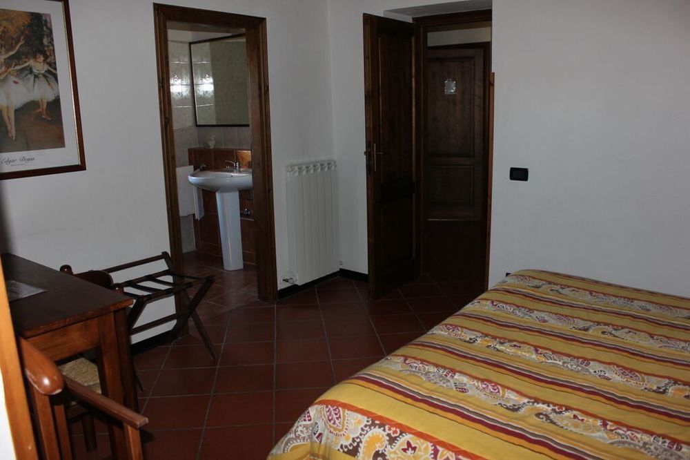 Agriturismo La Ginestrella Civitella D'Arna ภายนอก รูปภาพ