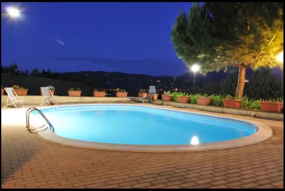 Agriturismo La Ginestrella Civitella D'Arna ภายนอก รูปภาพ