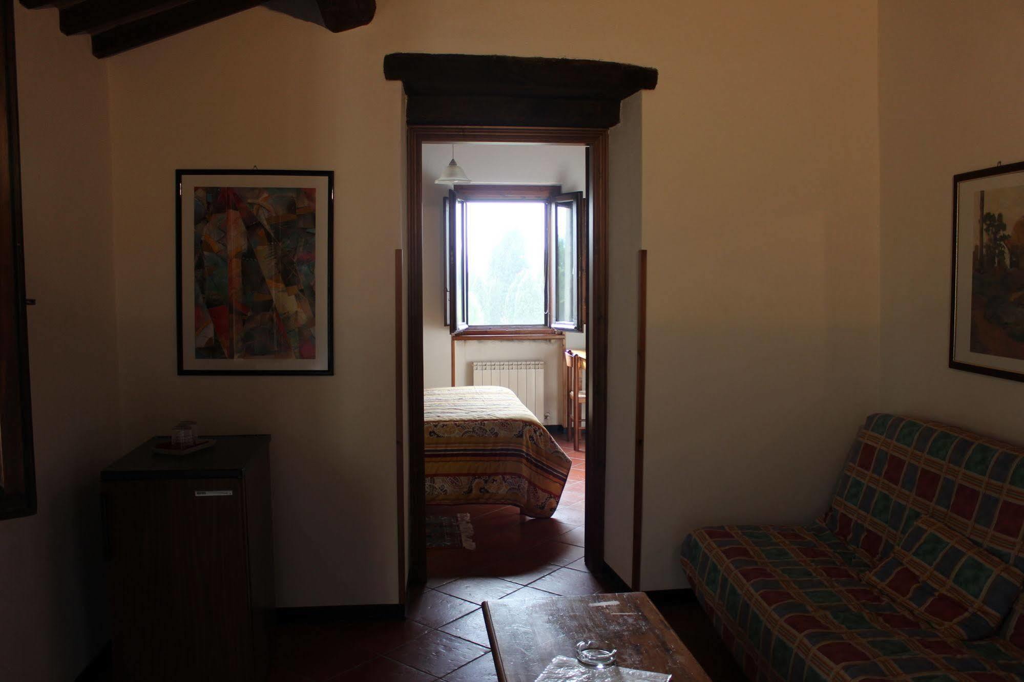 Agriturismo La Ginestrella Civitella D'Arna ภายนอก รูปภาพ